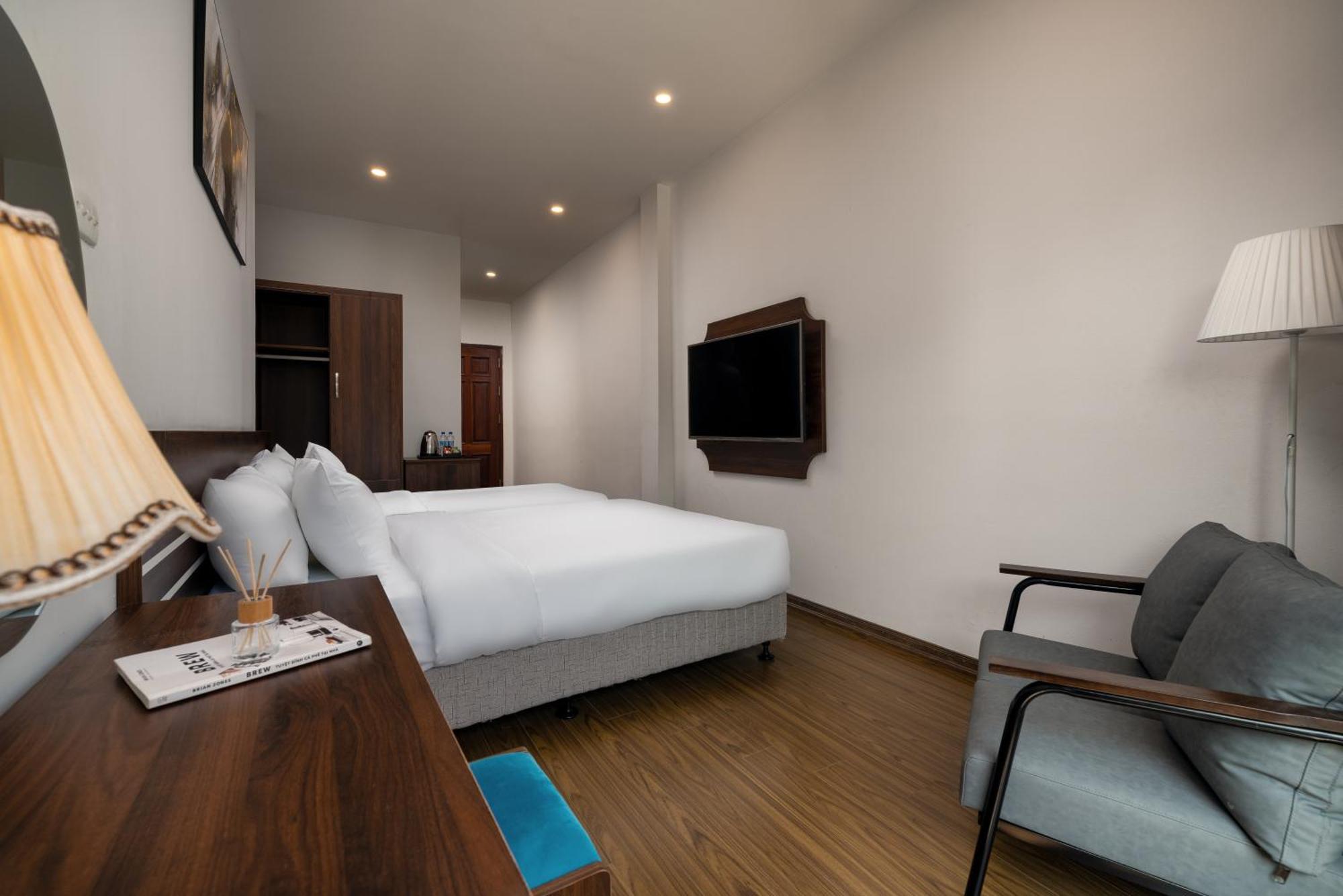 Astoria Hanoi Hotel & Travel Exterior foto